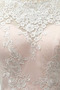 Natürliche Taille Spitzen-Overlay Stickerei Glamouröse Brautkleid - Seite 9