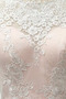 Natürliche Taille Spitzen-Overlay Stickerei Glamouröse Brautkleid - Seite 9