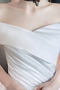 Natürliche Taille Satin Winter Schulterfrei A-Linie Brautkleid - Seite 5