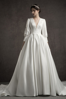 Brautkleid Vintage V-Ausschnitt Mittelgröße sieben Ärmellänge