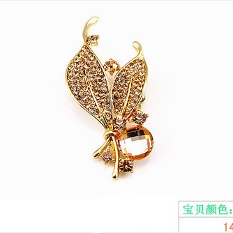 Großhandel Frauen Intarsien Diamond neue Stil Kristall Pin Brosche - Seite 5